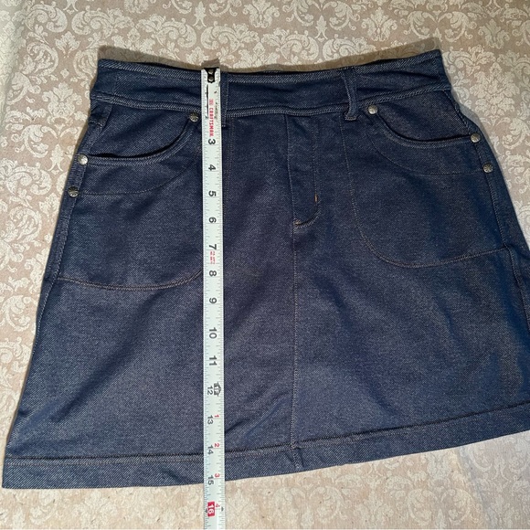 Athleta ~ Stretch Knit Bettona Classic Skort Skirt size XS in Indigo Denim - Picture 13 of 16